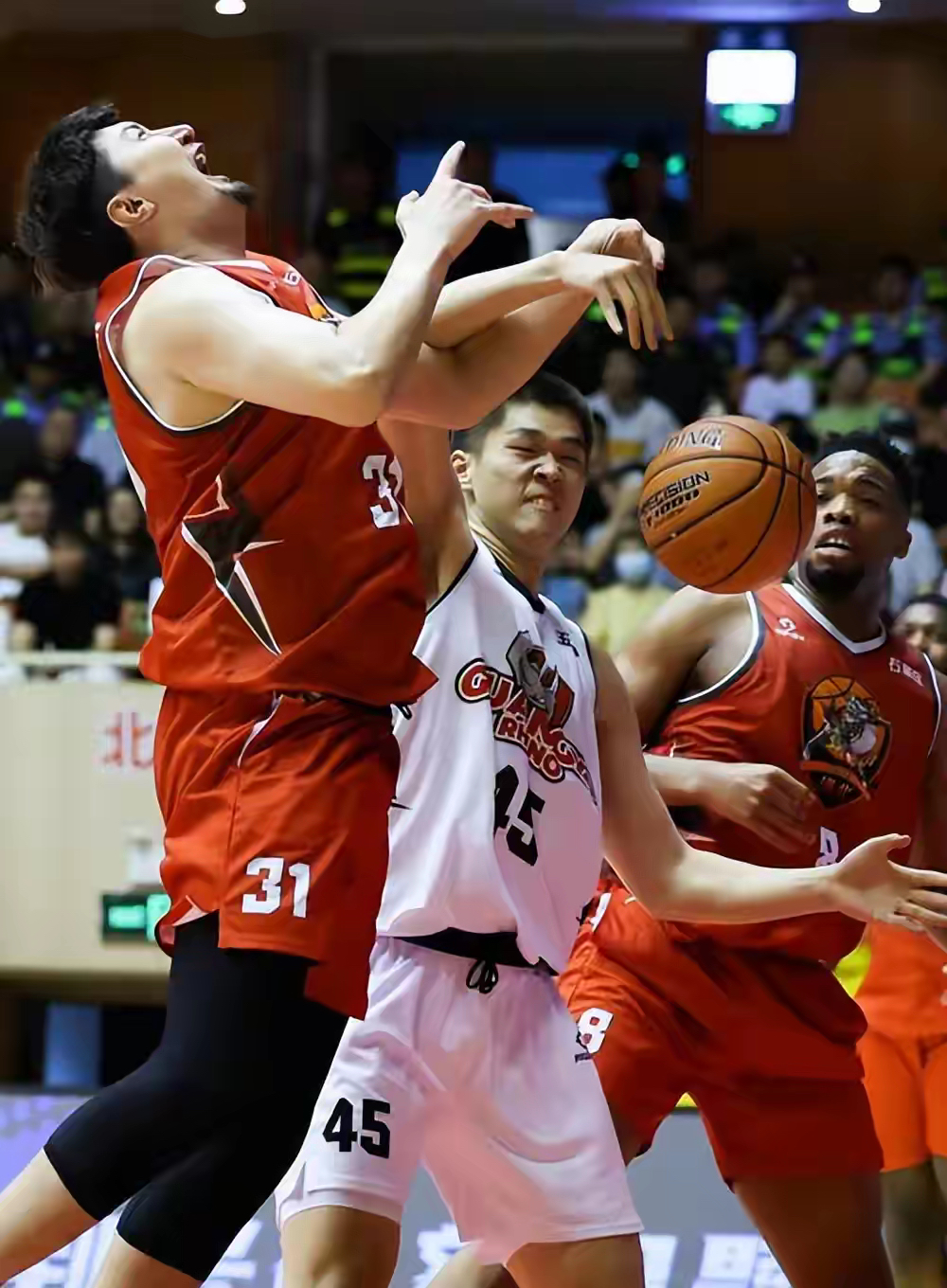 在线入口-重磅！广州队单刀错失备战CBA季后赛法兰克福围绕NBA季后赛外线爆发，集结日浙江队备战欧篮联的简单介绍